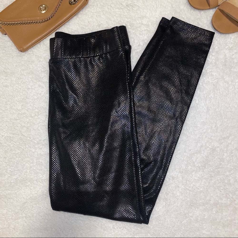 Meesh & Mia faux leather leggings